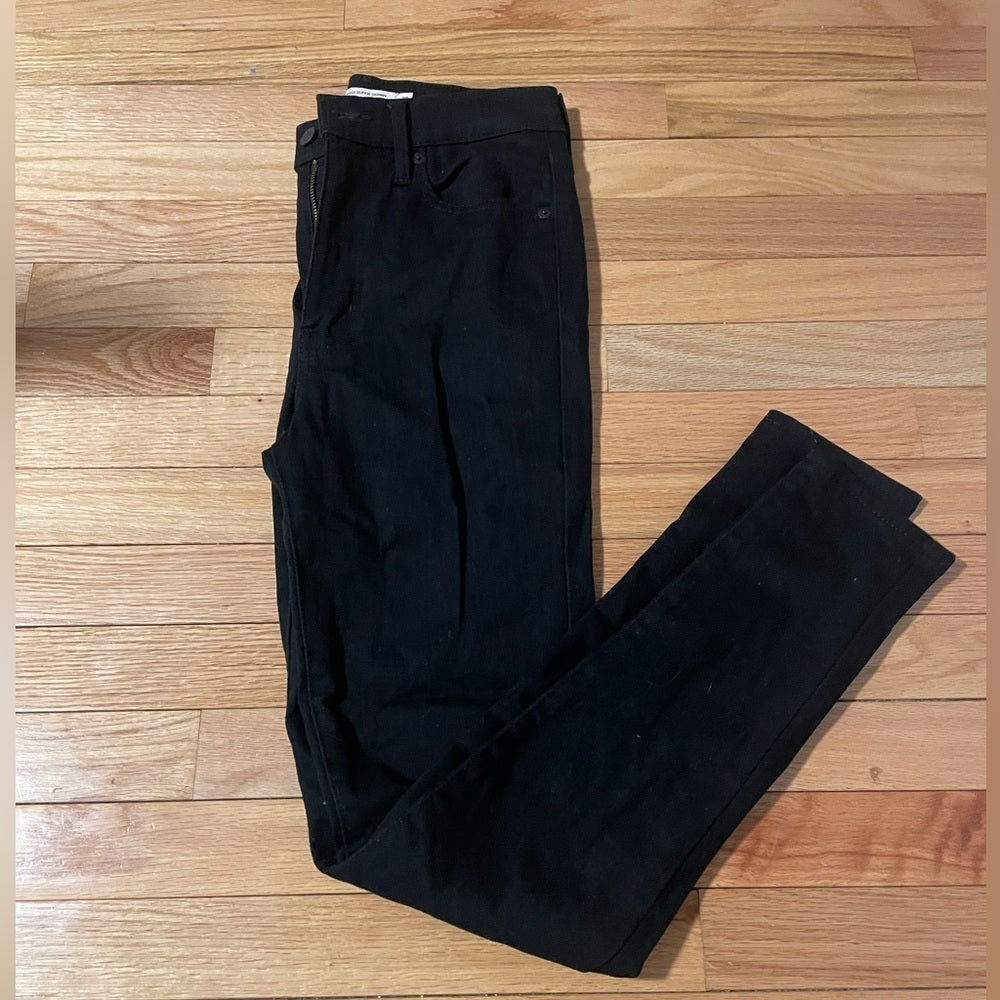 Levi’s Black Skinny Jeans Size 28
