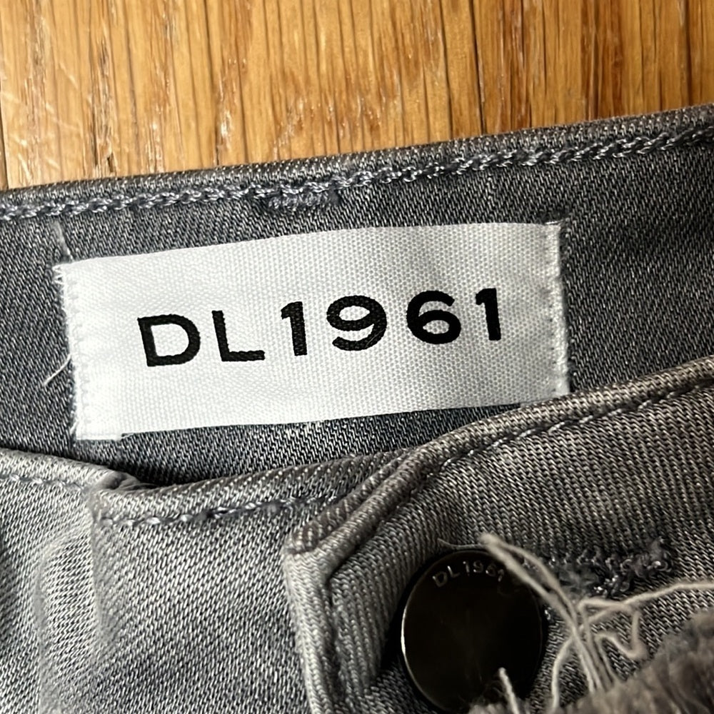 Women’s DL1961 Grey Jeans Size 27