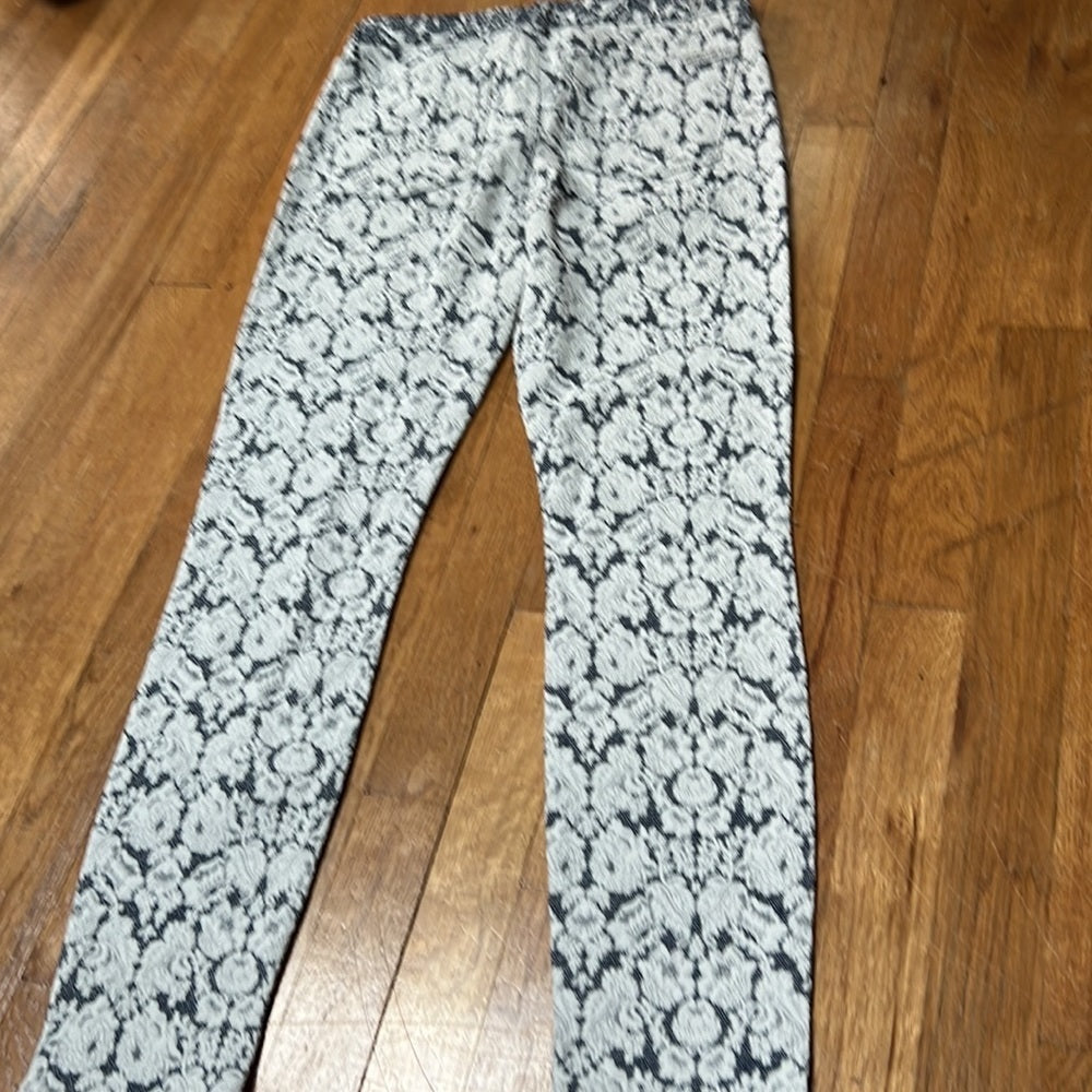Women’s 7 For All Mankind White Floral Jeans Size 29