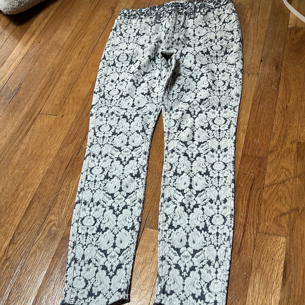 Women’s 7 For All Mankind White Floral Jeans Size 29
