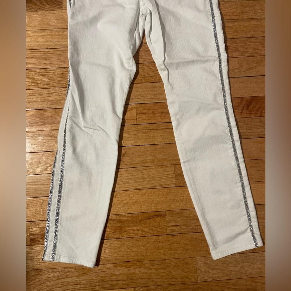 7 For All Mankind White Jeans With Glitter Stripe Size 29