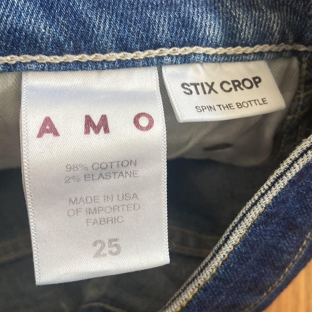 Women’s AMO jeans. Blue. Size 25
