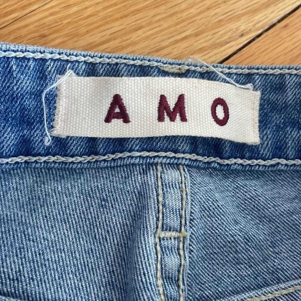 Women’s AMO jeans. Blue. Size 25
