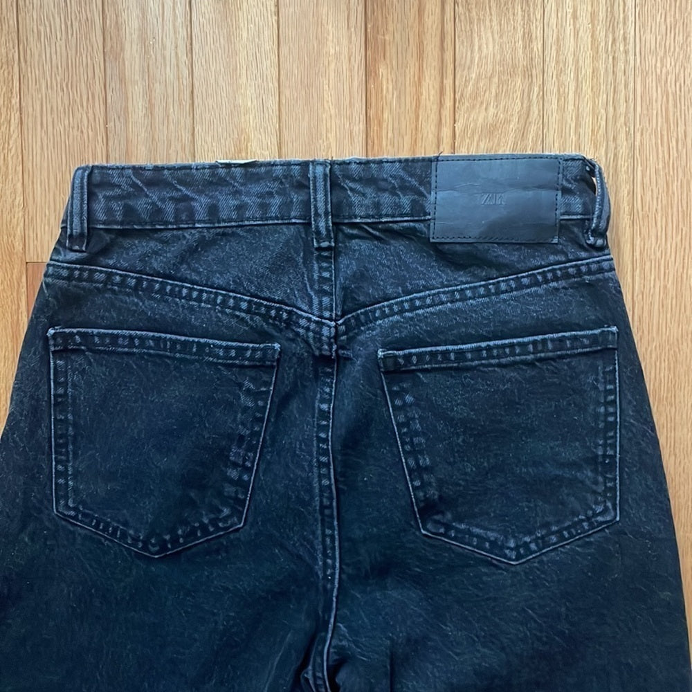 ZARA Black Denim Mom/Boyfriend Jeans Size 2