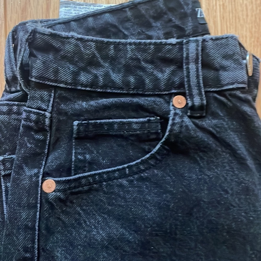 ZARA Black Denim Mom/Boyfriend Jeans Size 2