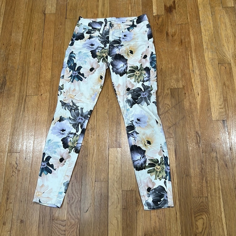 Women’s 7 For All Mankind Floral Jeans Size 28