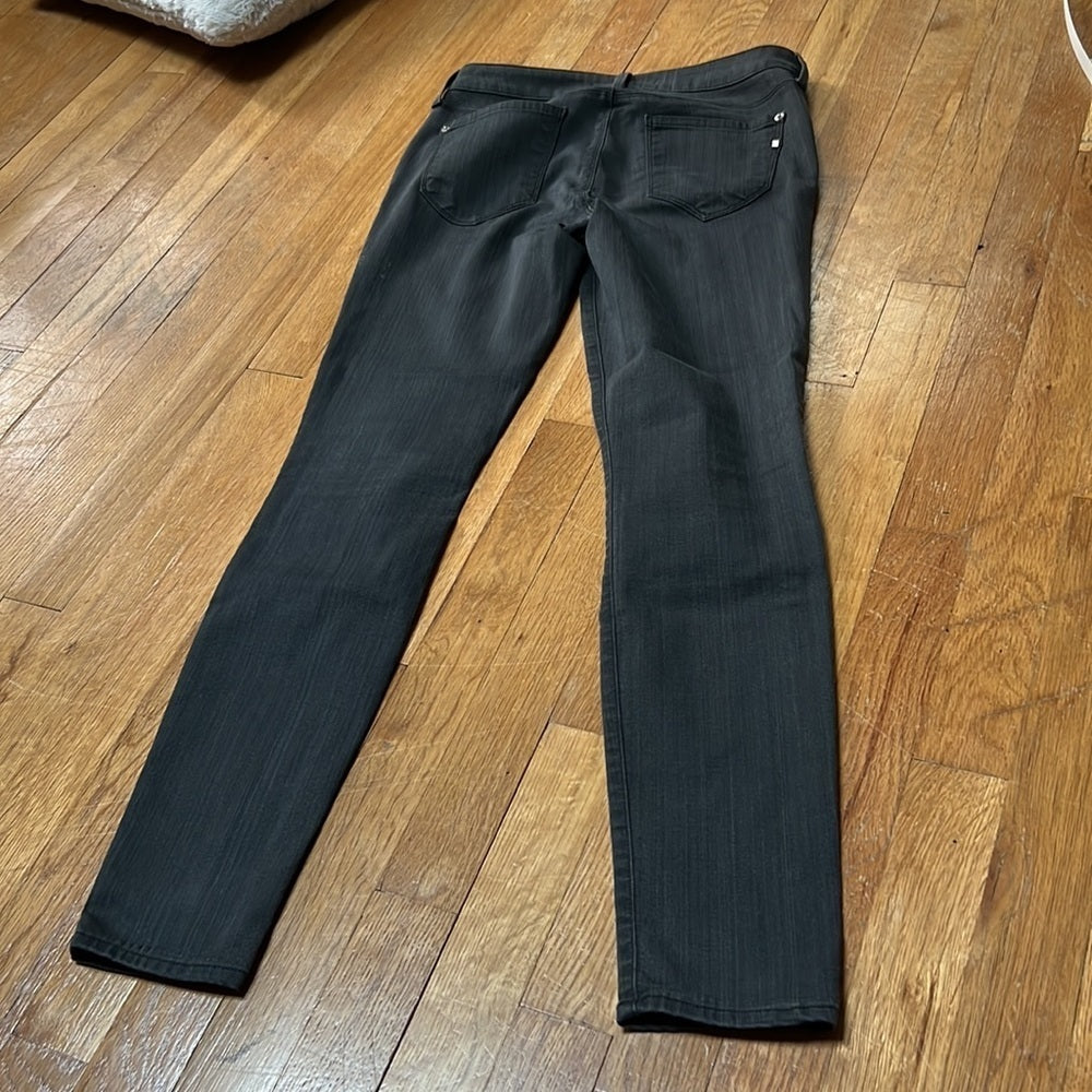Women’s Genetic Gray Jeans Size 28