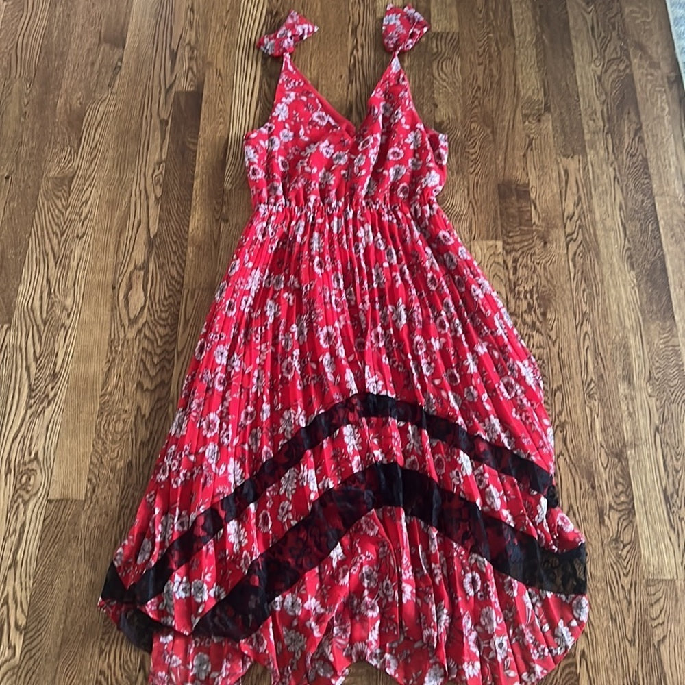 Nanette Lenore Woman’s Red Floral Printed Dress Size 6