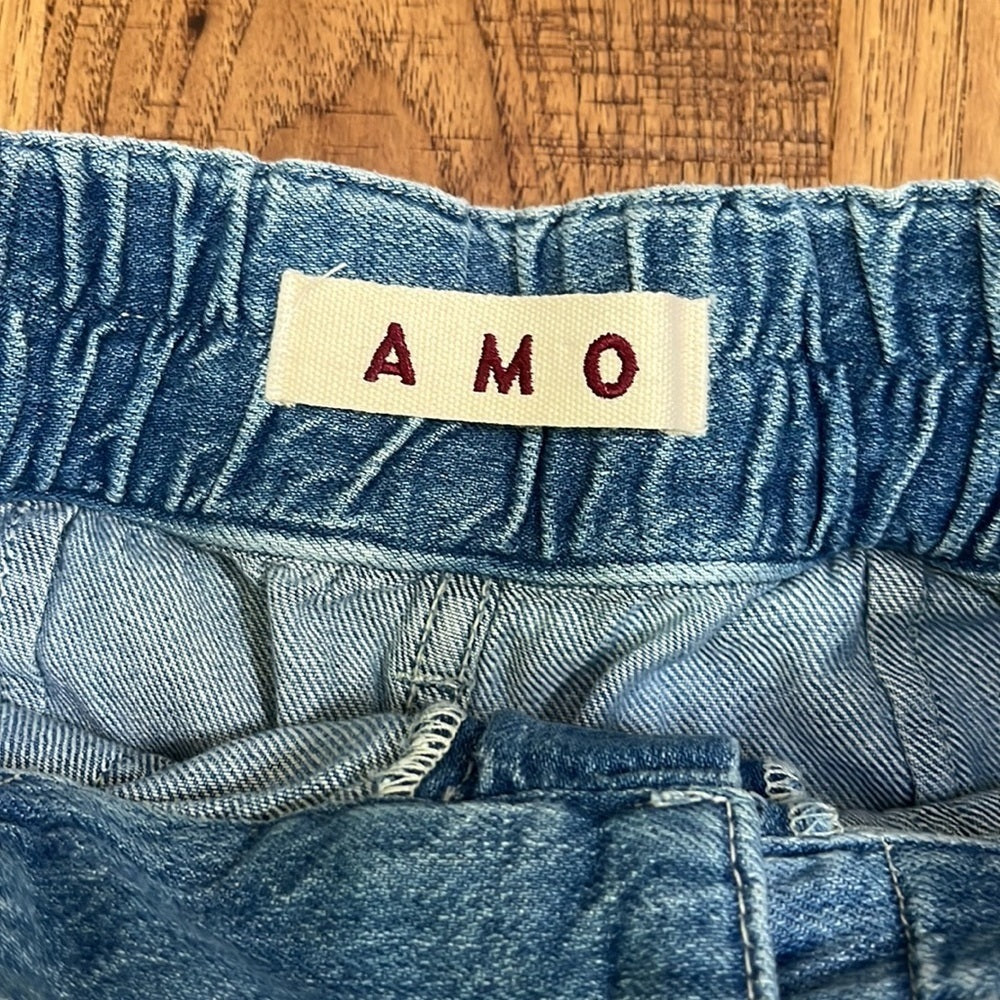 AMO Women’s Elastic Waist Light Denim Jean Shorts Size 25