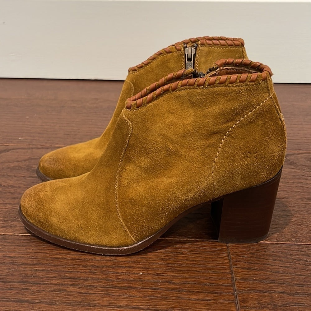 Frye Womenms Dark Mustard/Brown Booties Size 7