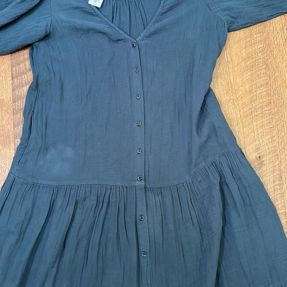 NWT Velvet By Graham & Spencer Women’s Green Maxi Dress with Buttons Size XS