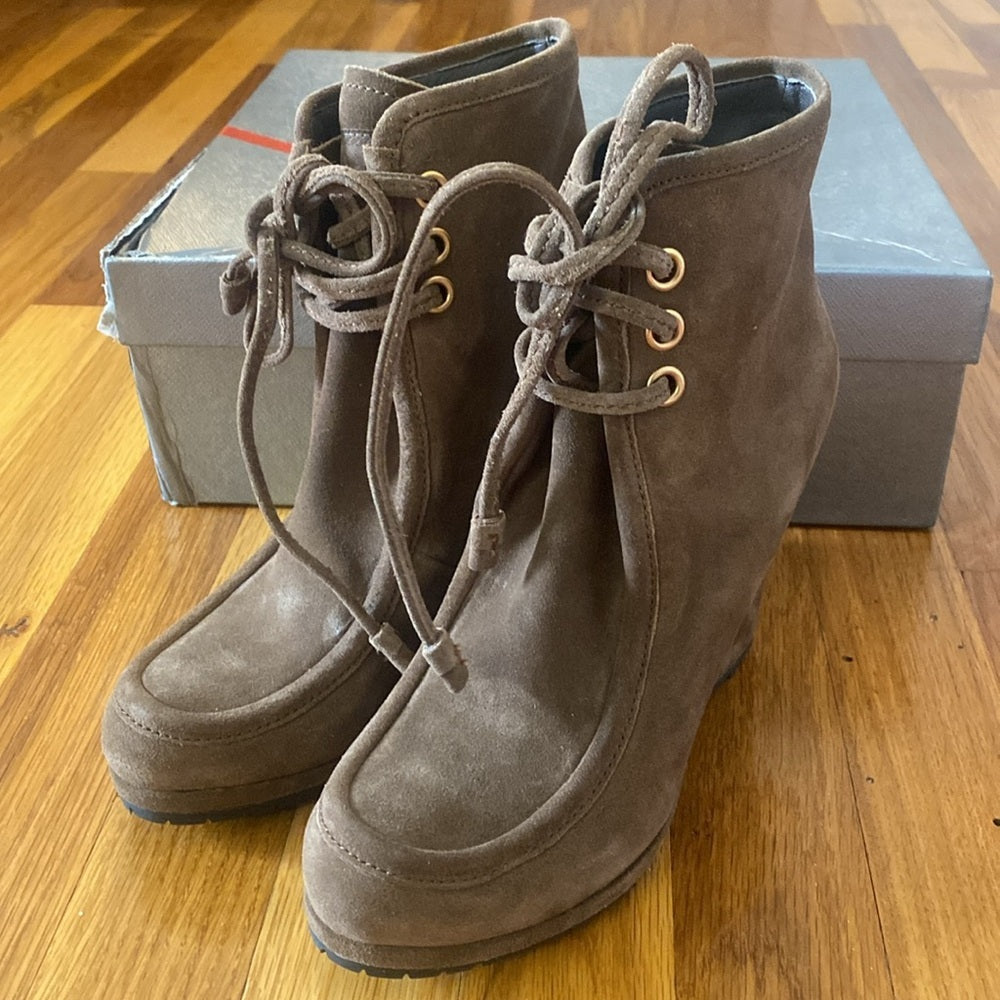Prada Womens Brown Suede Lace Up Heeled Booties Size 37