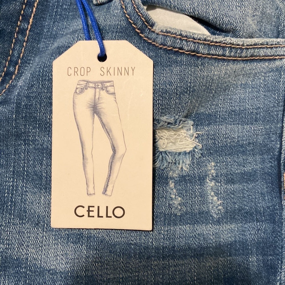 NWT Juniors Cello jeans. Blue. Size 5