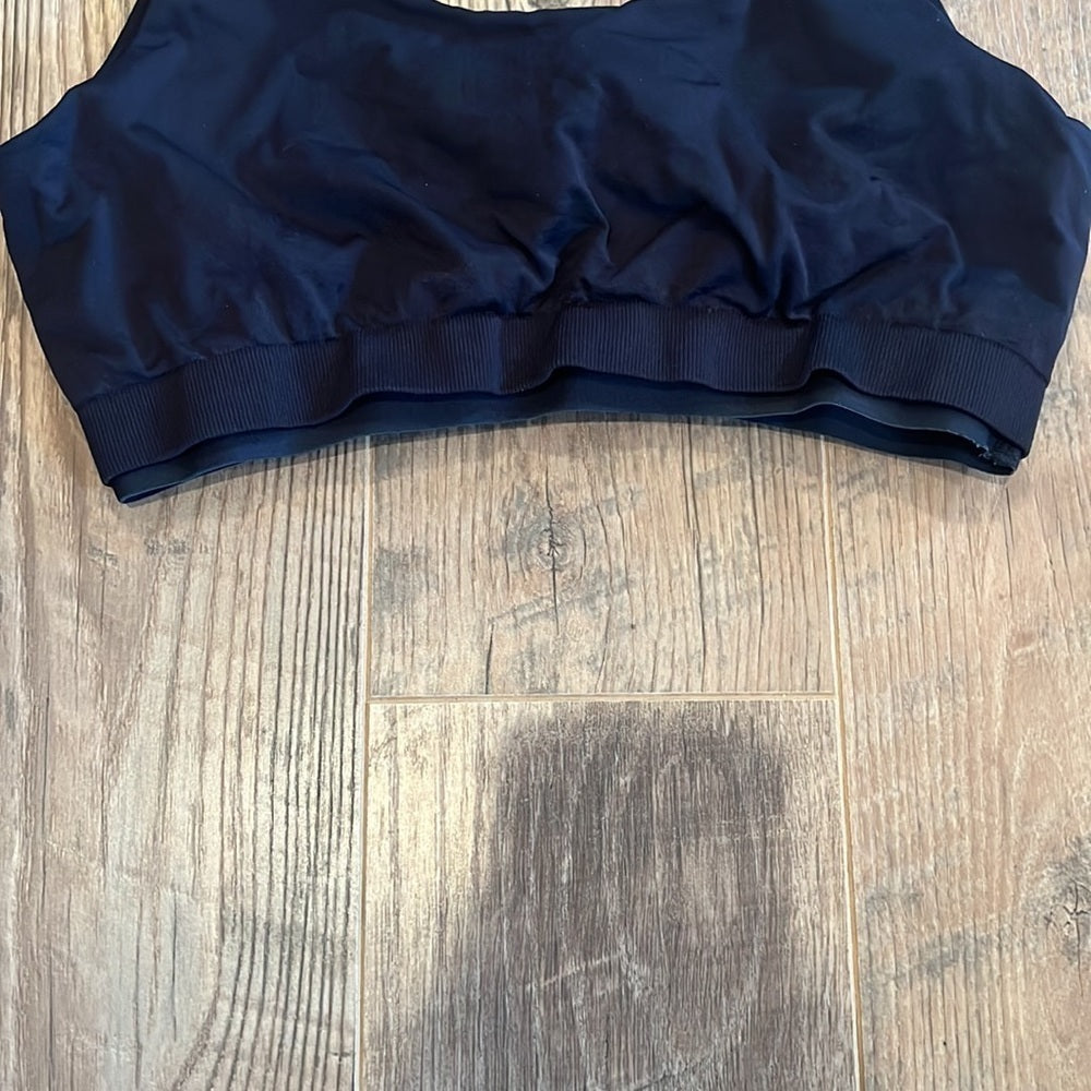 OUTDOOR Voices Woman’s Black Sports Bra Size Large