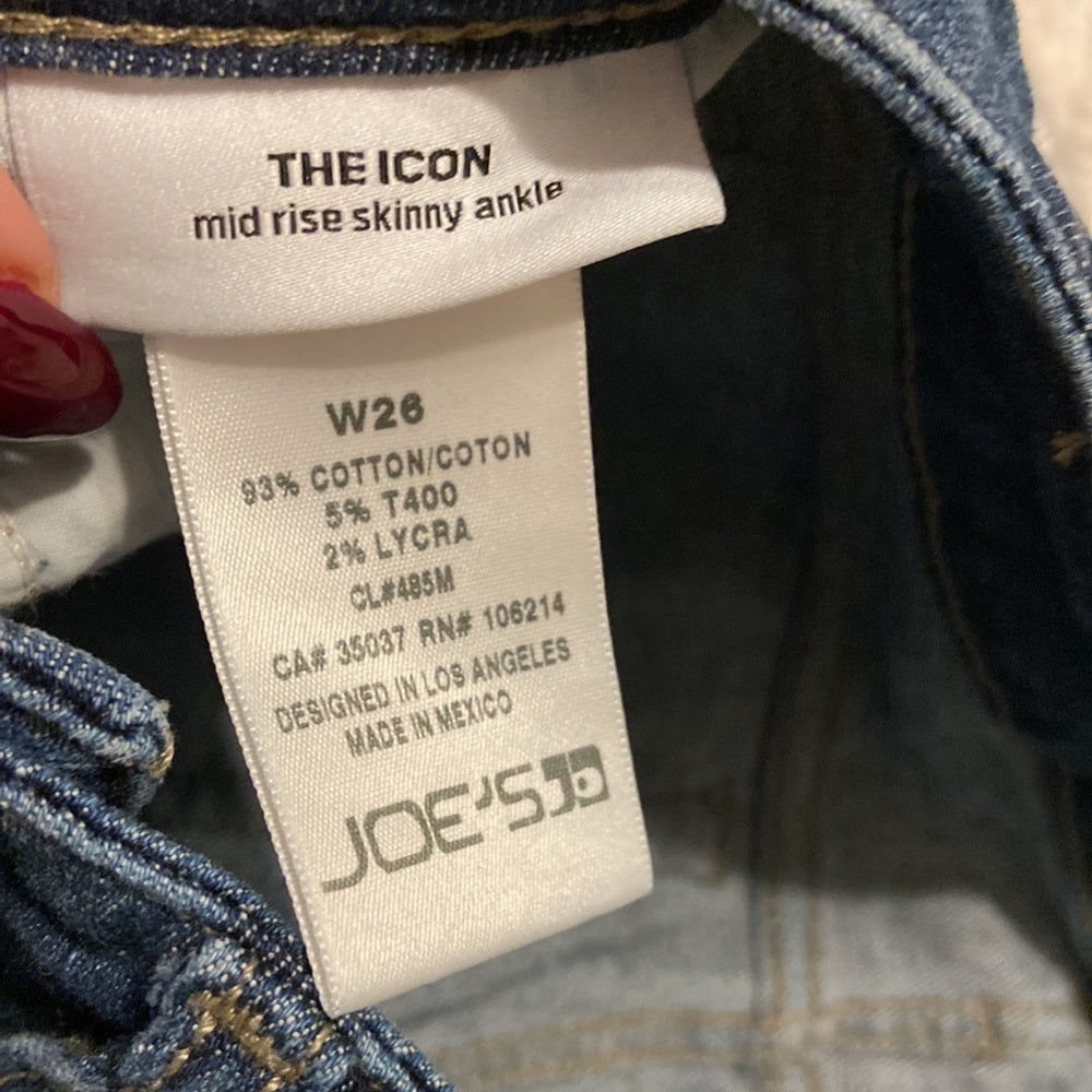 Women’s Joes jeans. Denim blue. Size 26
