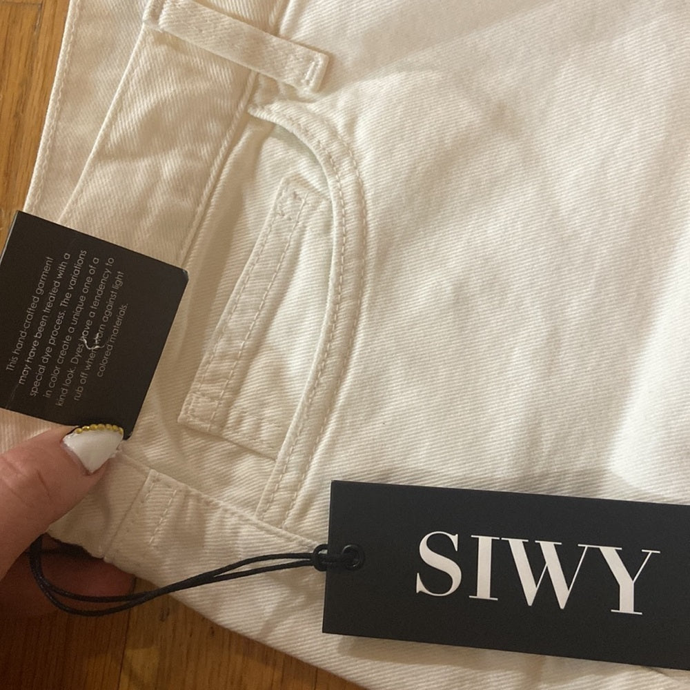 NWT Women’s Siwy jeans. White. Size 26
