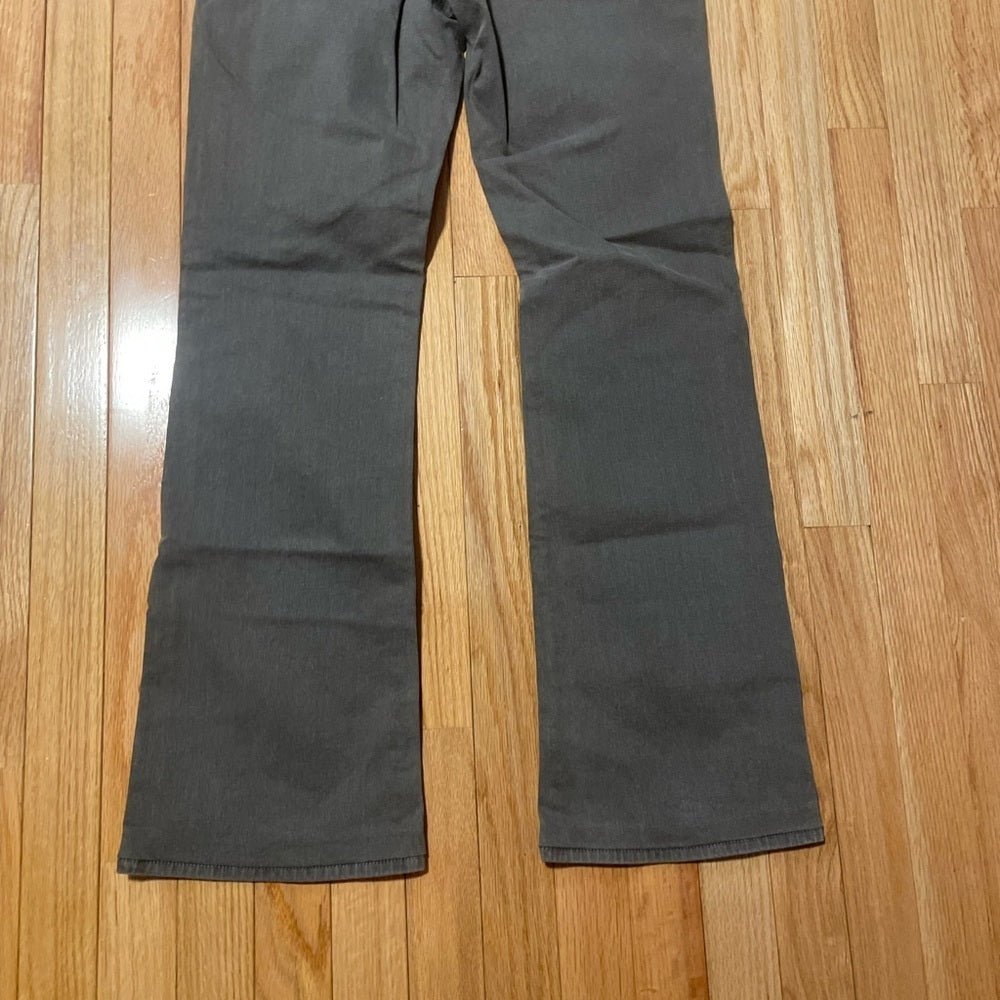 7 For All Mankind Women’s Light Grey Jeans Size 28