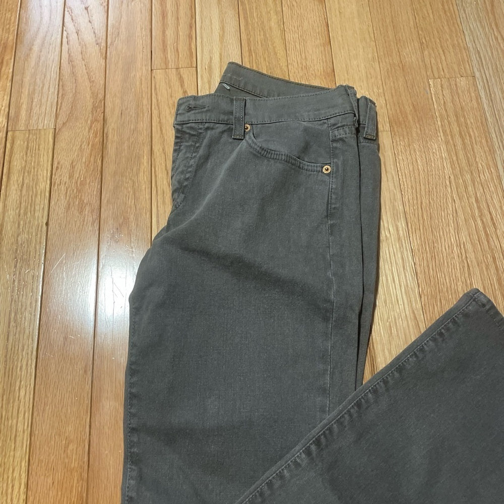 7 For All Mankind Women’s Light Grey Jeans Size 28