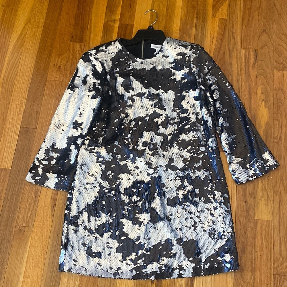 NWT Elizabeth and James Women’s Gray and Black Sequin Dress Size M