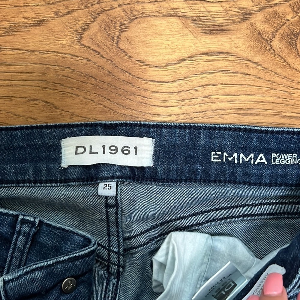 DL1961 Women’s Emma Power Legging Denim Ripped Jeans Size 25