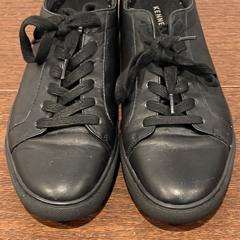 Kenneth Cole Women’s Black Sneakers Size 7.5