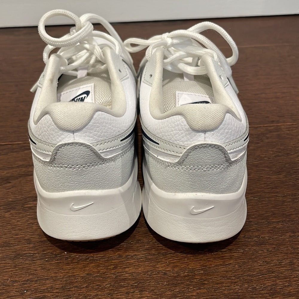 Nike Kids White Sneakers With Navy Size 5.5