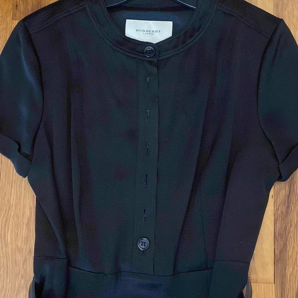 Burberry Women’s Black Belted Dress Size 44/M