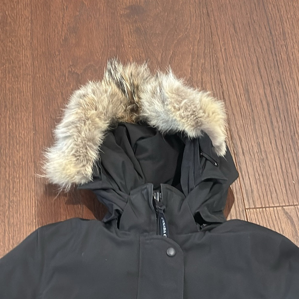 Canada Goose Women’s Black Fur Hooded Parka Size XS