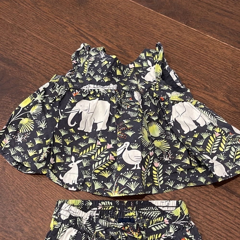 GIRLS Gap Pants and Sleeveless Too Size 6-12 months