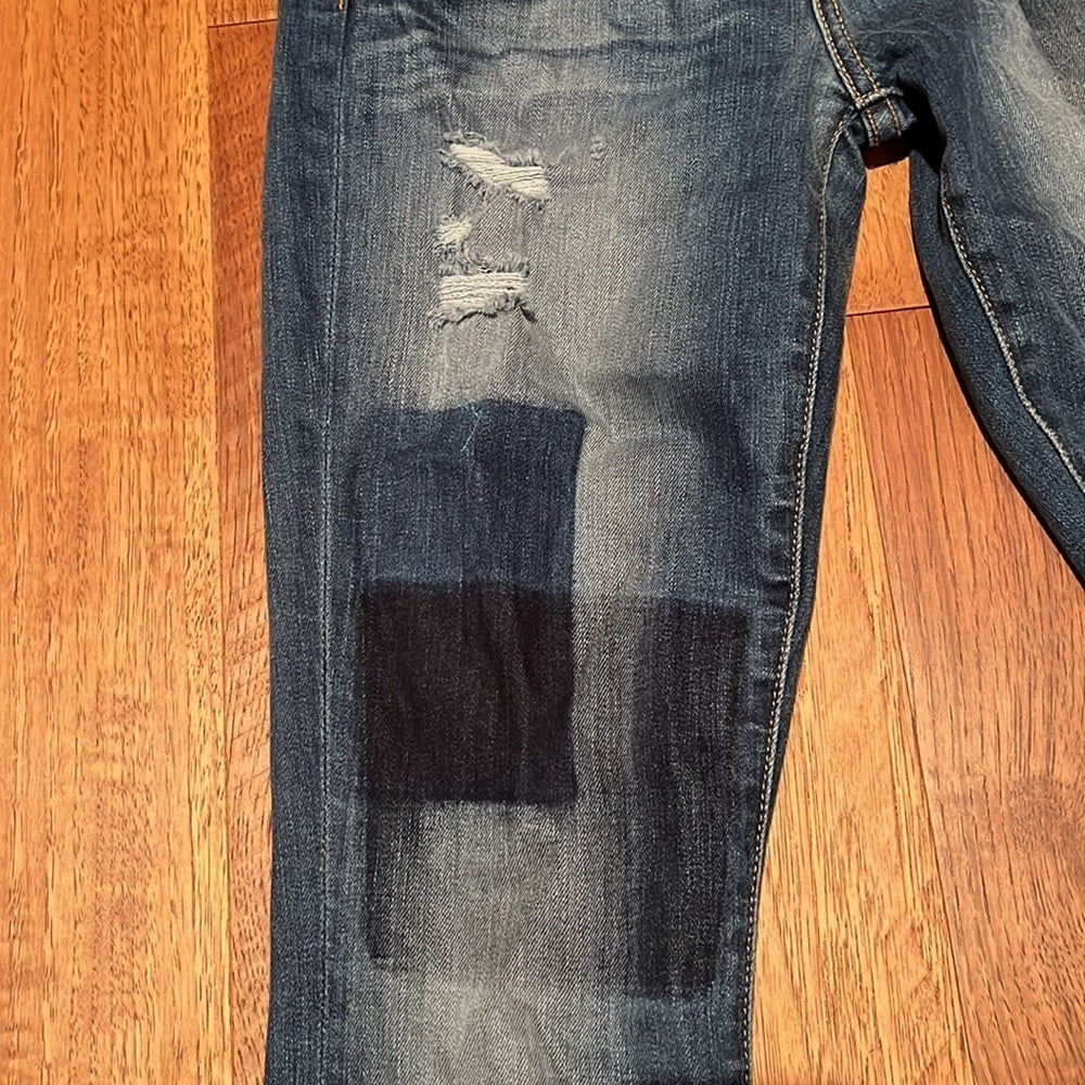 NWT 7 For All Mankind Women’s Super Skinny Ripped Jeans With Designs Size 26
