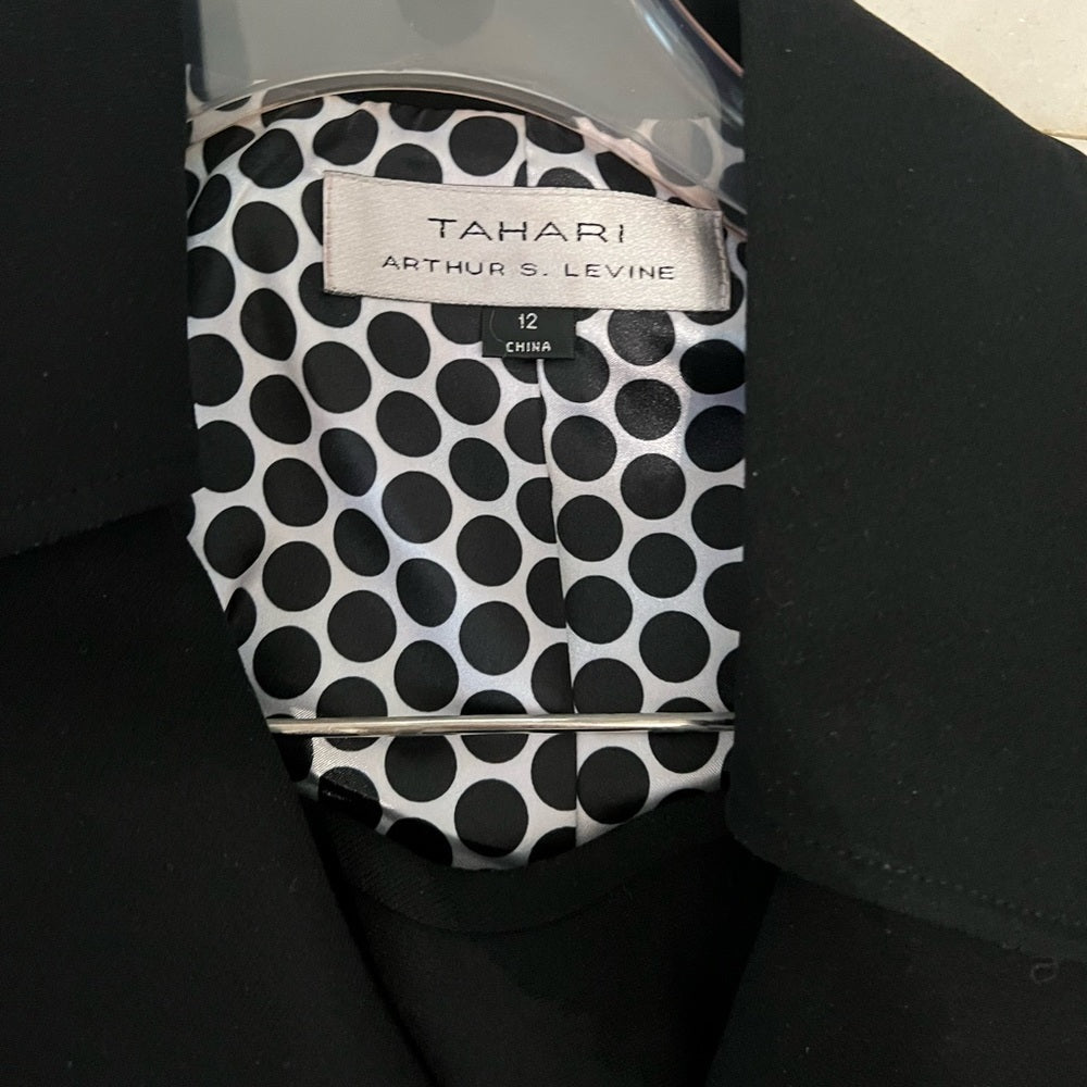 Tahari Arthur S. Levine Jacket and skirt set, size 12