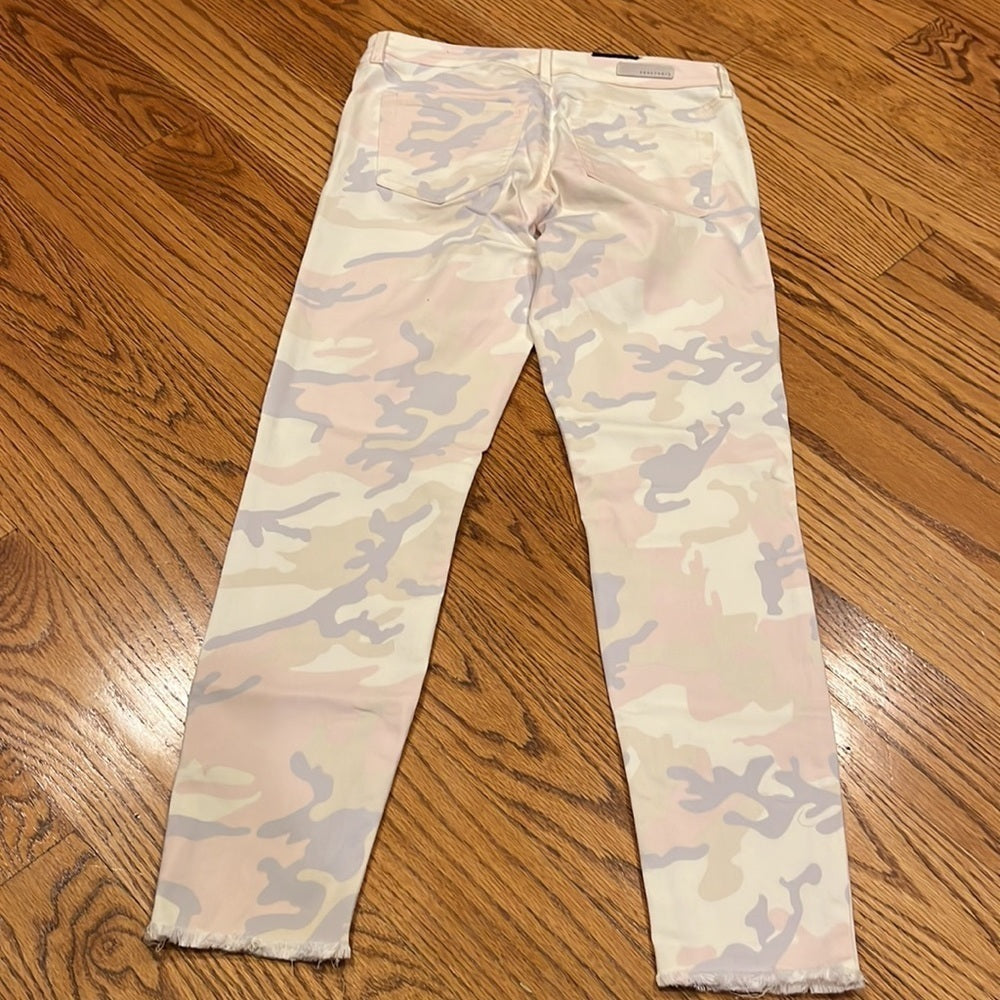Sanctuary Woman’s Pastel Camo Social Ankle Skinny Standard Rise Jeans Size 28