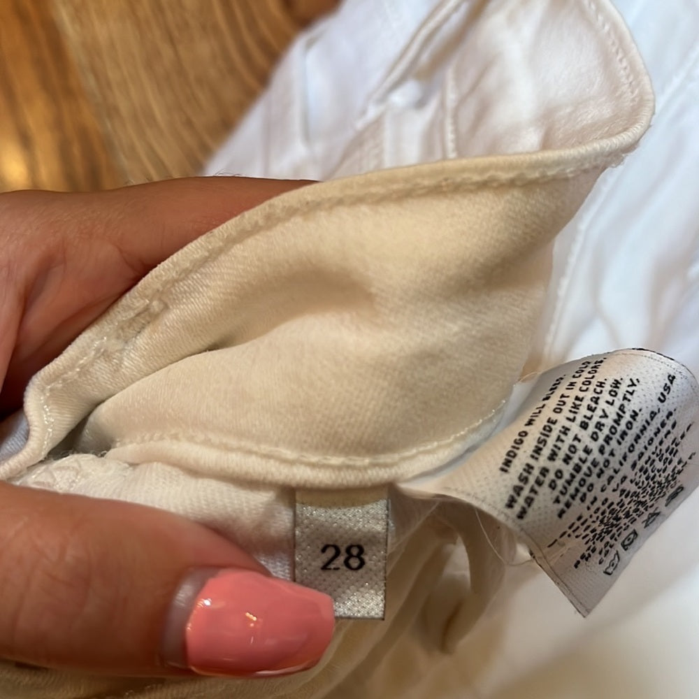 J Brand Woman’s White Skinny Jeans Size 28