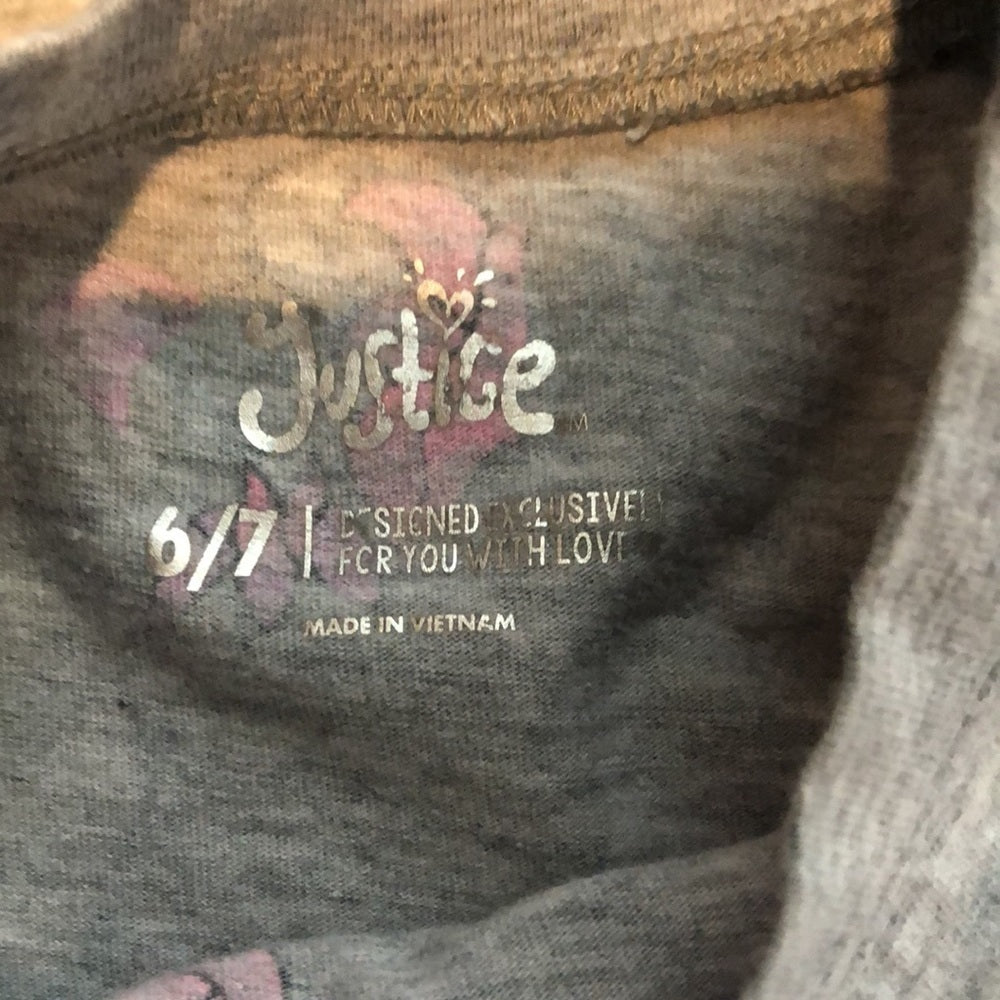 3 Girls Short Sleeve T-Shirts Size 6/7