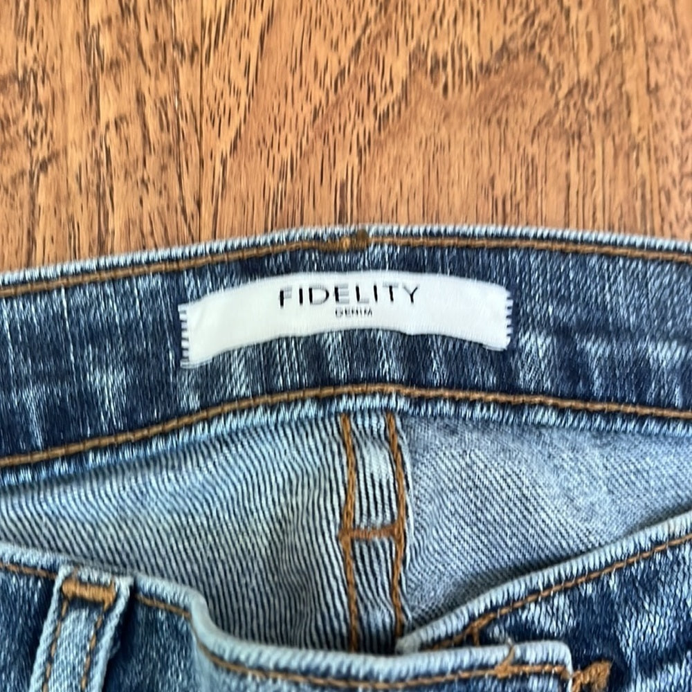NWT Fidelity Woman’s AXL Crop Painterly Jeans Size 25