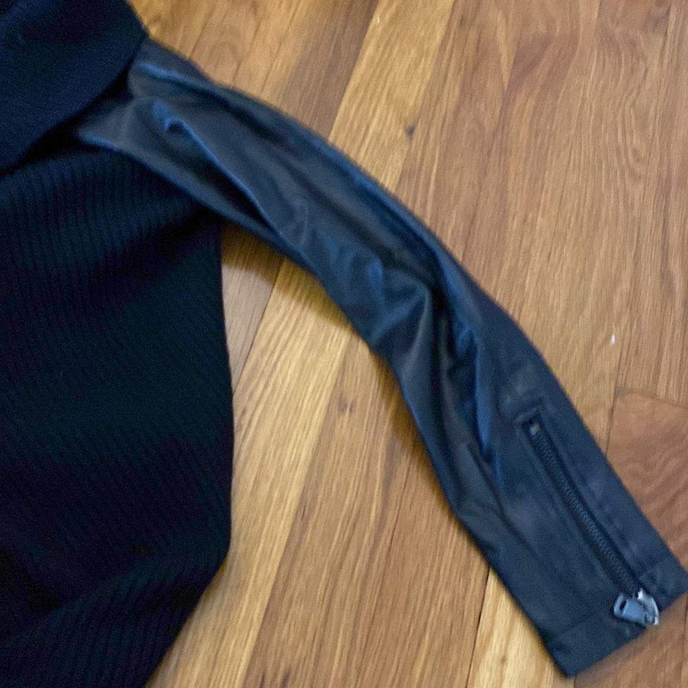Bychance Women’s Black Wool Jacket With Leather Sleeves Size XS