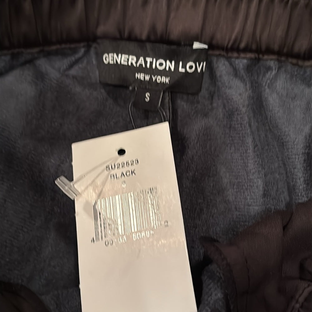 NWT Generation Love Women’s Black Leather Shorts With Gold Zippers Size S