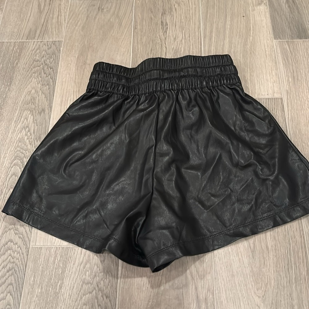 NWT Generation Love Women’s Black Leather Shorts With Gold Zippers Size S