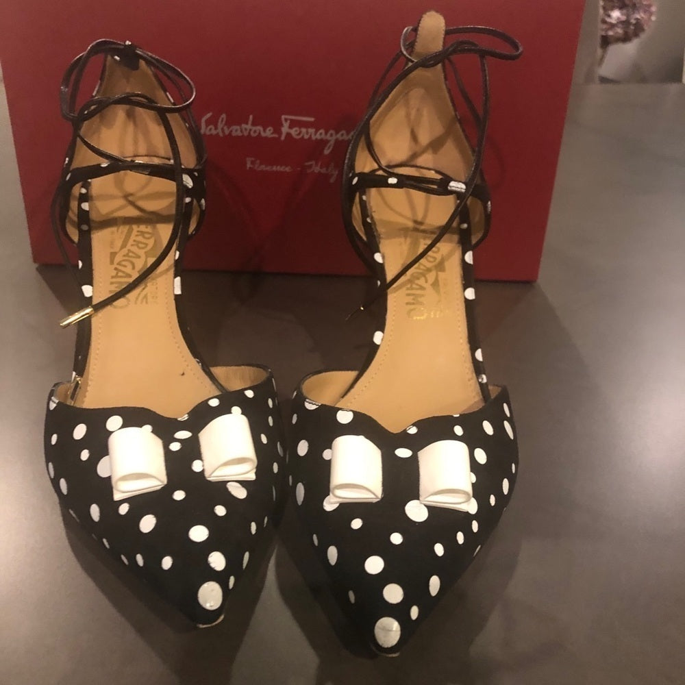 SALVATORE Ferragamo Black And White Heels Size 9