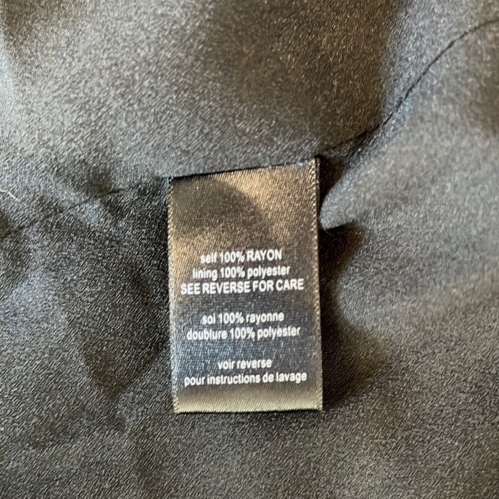 P J K Women’s Black Open Jacket Size Small