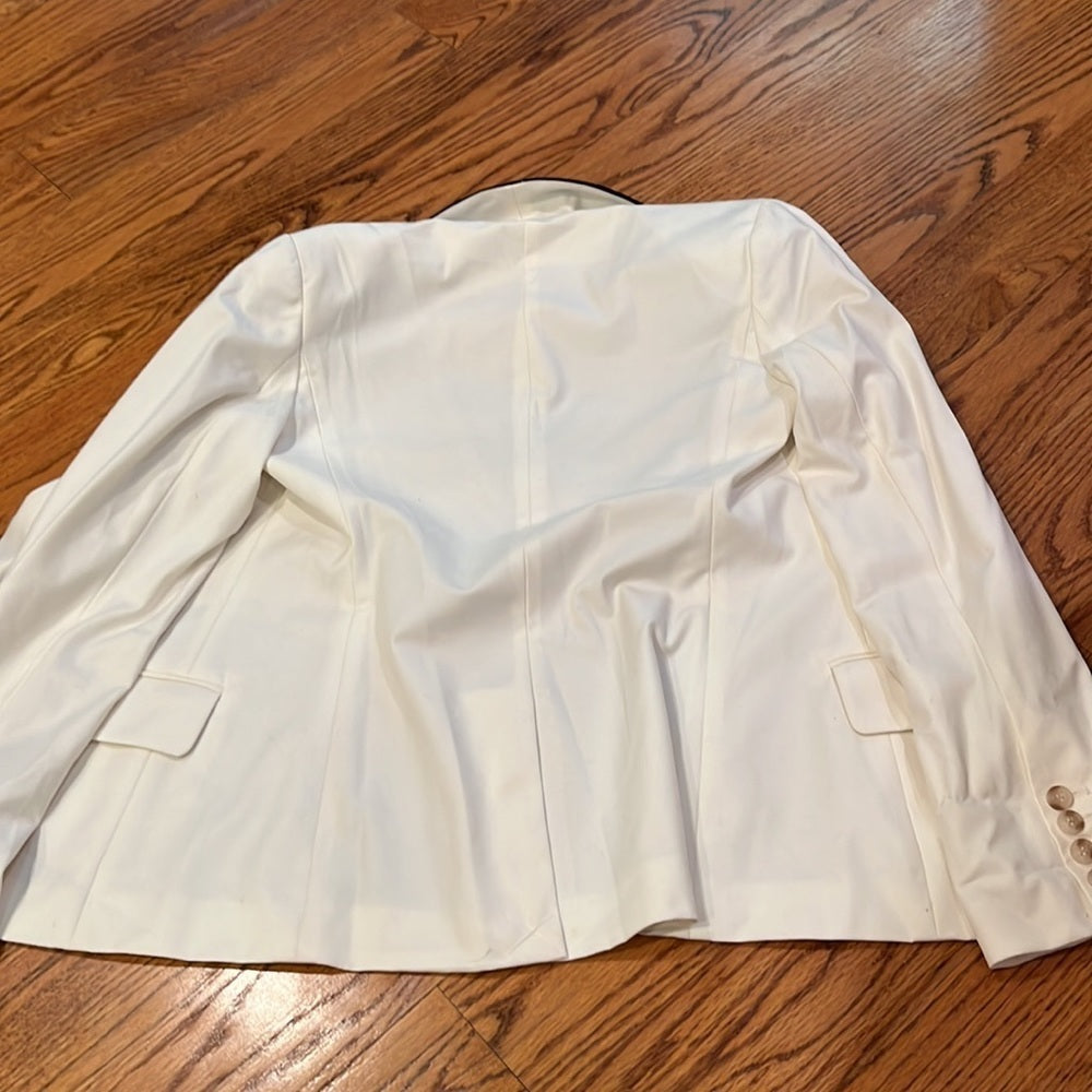 NWT Elizabeth and James Woman’s Sammi Blazer Size 6