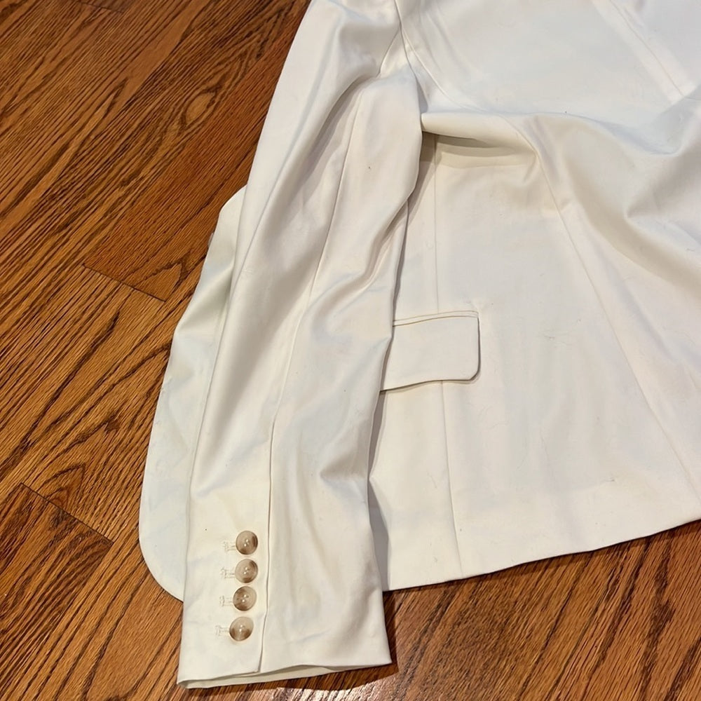 NWT Elizabeth and James Woman’s Sammi Blazer Size 6