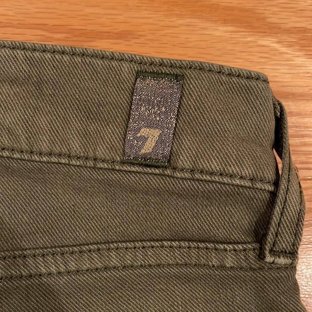 Women’s 7 For All Mankind Green Jeans Size 27