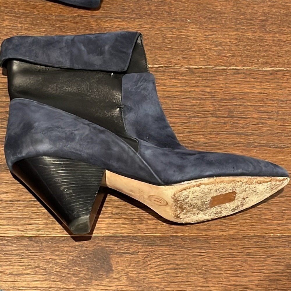 Veronica Beard Women’s Blue Suede and Black Leather Booties Size 39/9