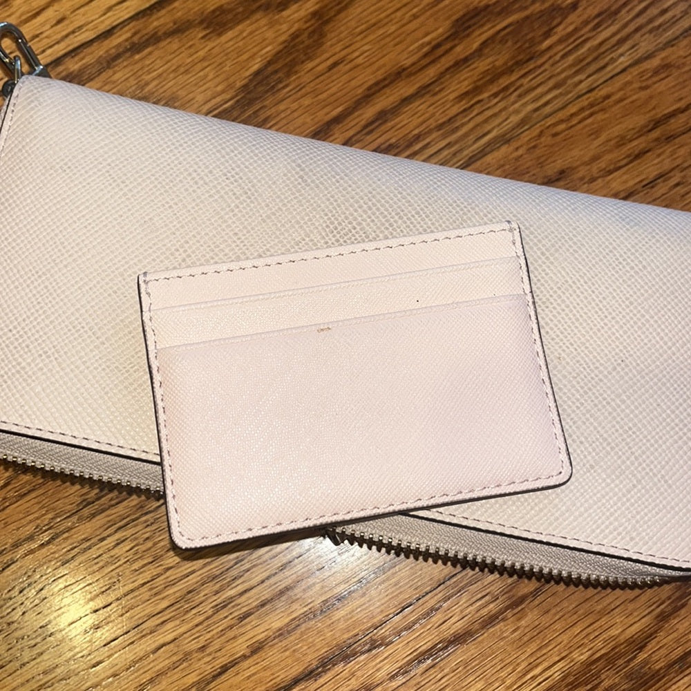 Tory Burch Woman’s Light Pink Wallet and Card Case