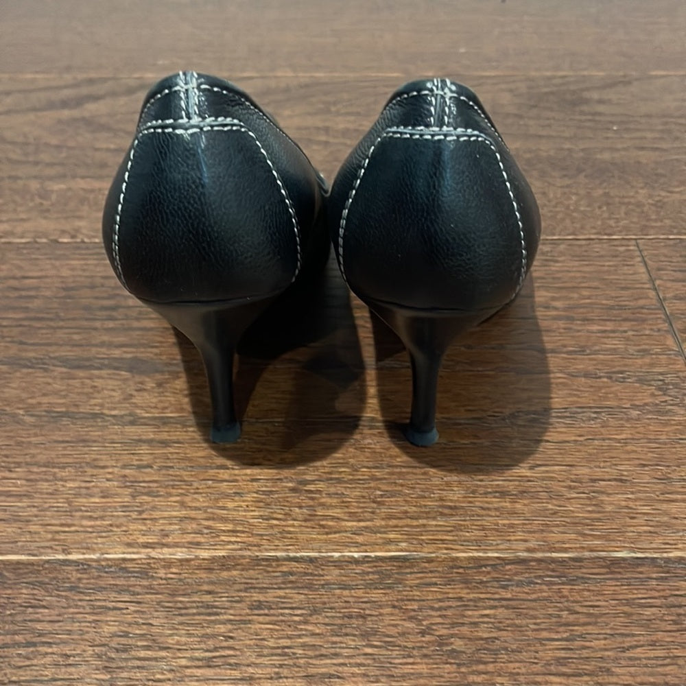 Tod’s Women’s Black Suede and Leather Pumps Size 10.5