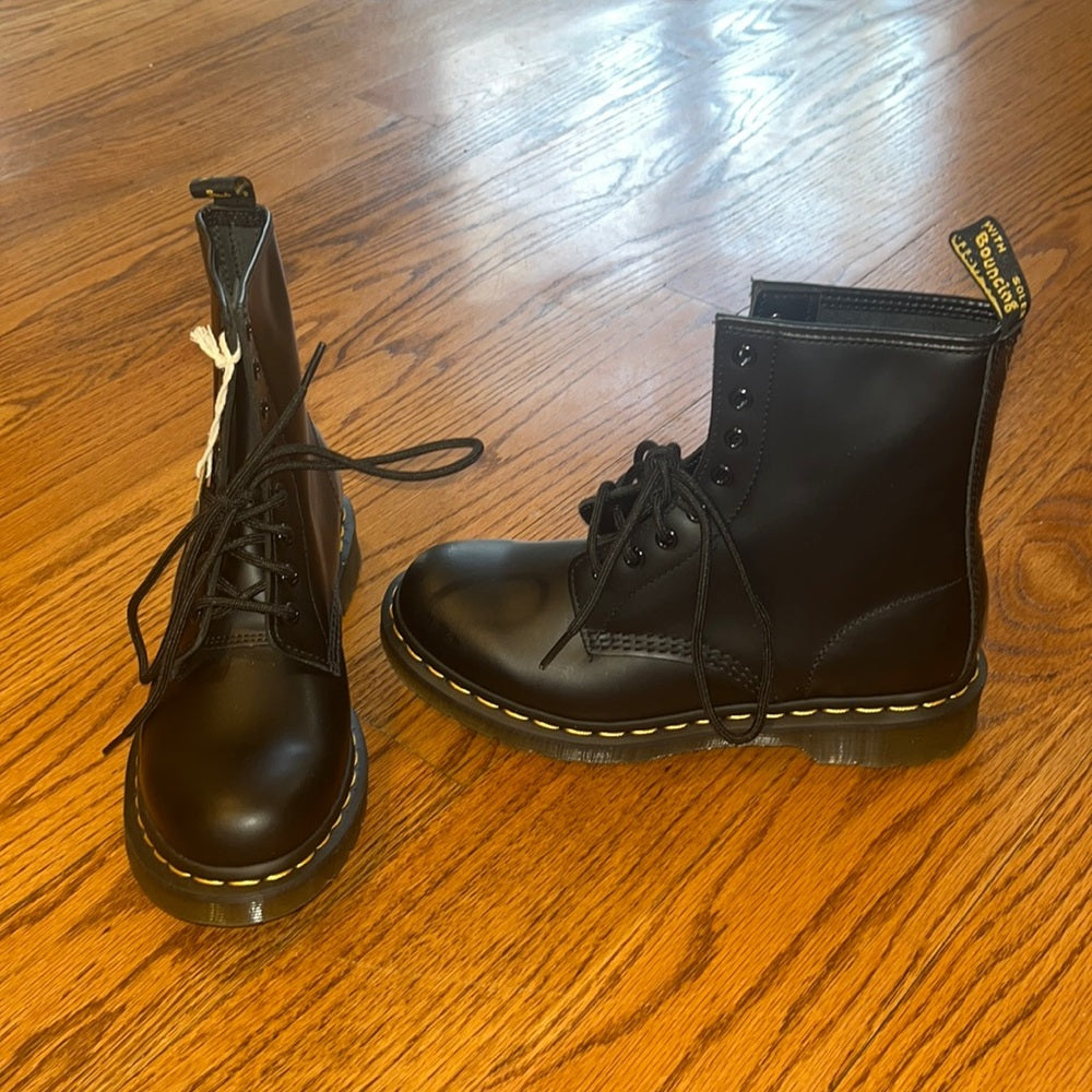 NWT Dr Martens Woman’s Black Combat Boots Size US 8