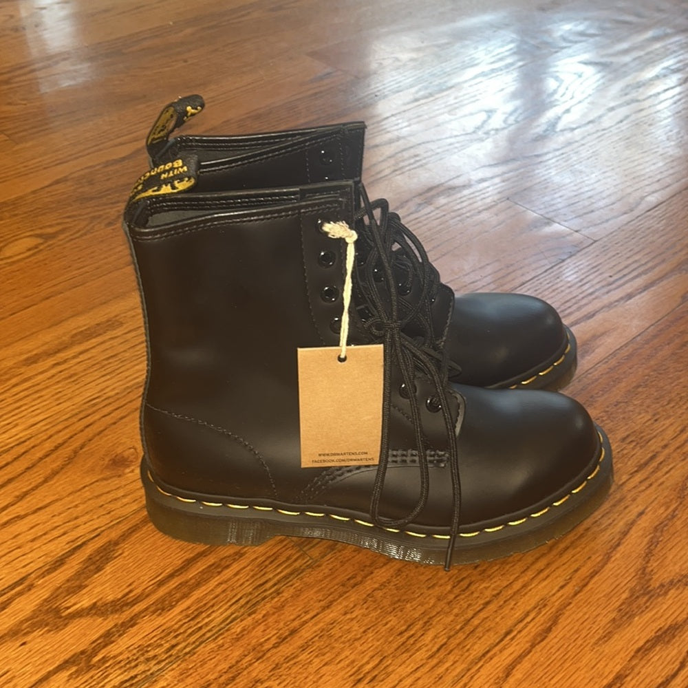 NWT Dr Martens Woman’s Black Combat Boots Size US 8
