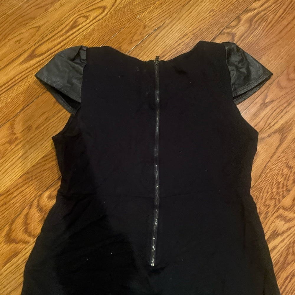 Alice + Olivia Black Short Sleeve Dress Size 12