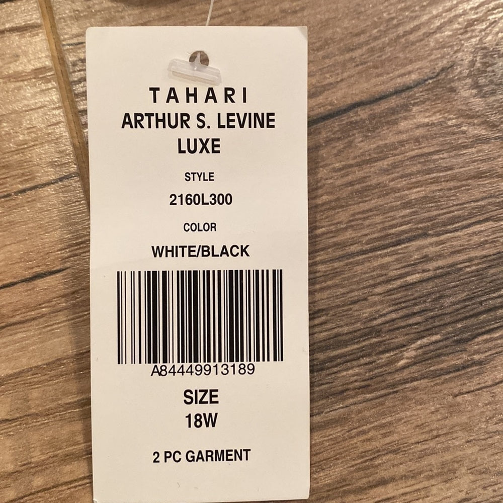 NWT TAHARI Women’s Black Dress Size 18W